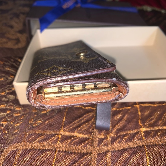 Authentic Louis Vuitton card- Keys holder unisex - Picture 8 of 13